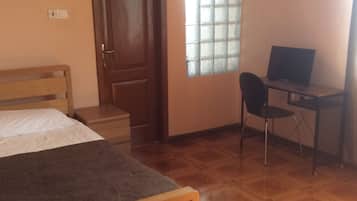 Kamer, 1 slaapkamer, roken, balkon | Badkamer