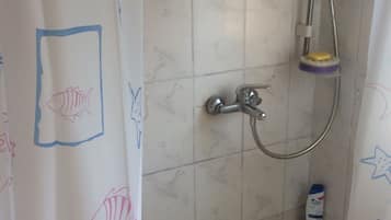 Kamer, 1 slaapkamer, roken, balkon | Badkamer
