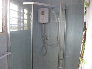Habitación, 1 habitación, para fumadores, balcón | Baño