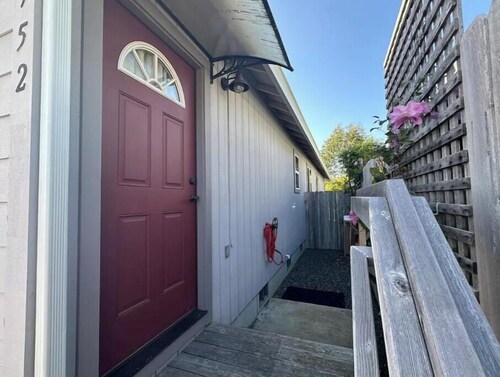 Sagewood Hideaway- close to town