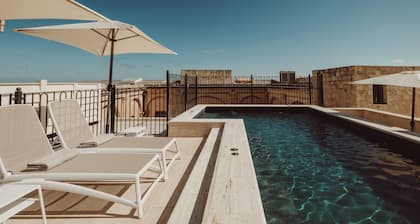 San Karlu Hotel