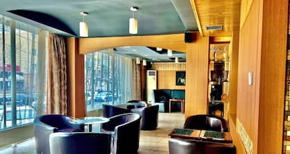 Kharaa Hotel & Restaurant