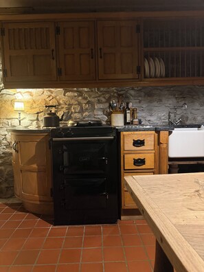 雪櫃、焗爐、爐具、電熱水壺