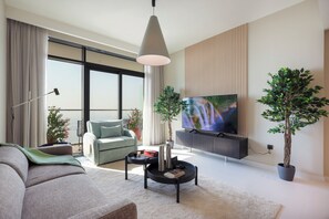 Comfort Apartment, Balcony, Ocean View | Living area