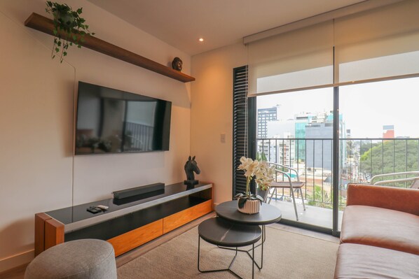 Apartment | 2 bedrooms, Internet - w Sensational 2BR w Perfect View in Miraflores (Lima)