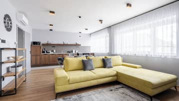 Apartment, 1 Bedroom | 1 bedroom, soundproofing, free WiFi