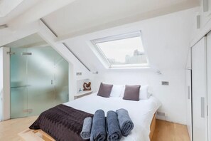 Apartment | 1 bedroom, free WiFi, bed sheets - Knightsbridge Central 4th Floor Walk up- Penthouse (London)