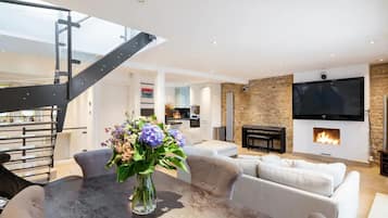 Apartment | Living area