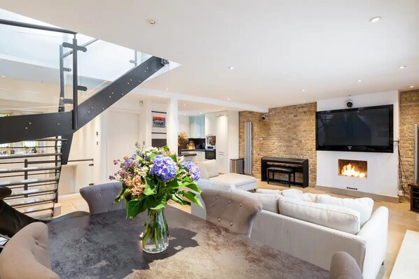 Apartment | Living area - Knightsbridge Central 4th Floor Walk up- Penthouse (London)
