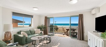 Golden Sea 12 - Absolute Beachfront Bilinga - Min. 3 Night Stays!
