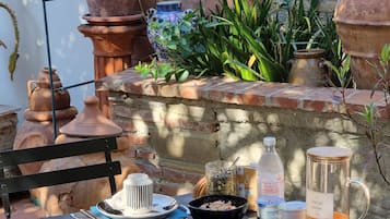 Desayuno buffet incluido todos los días