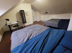 6 soverom, skrivebord, strykejern/-brett og wi-fi (inkludert)