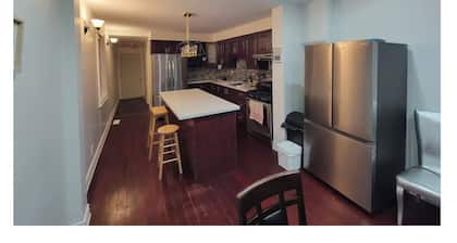 6bed 3 bath house in downtown Step to Grocery Store Public Transit Park