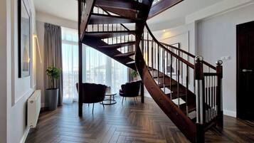 Cobertura real, vista parcial para o mar | Individualmente decorados, individualmente mobiliados