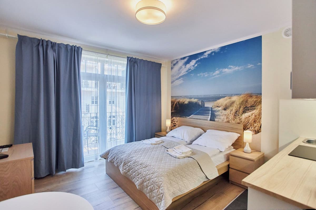 Suite estudio estándar, 1 cama Queen size | 1 habitación, decoración personalizada y muebles diferentes