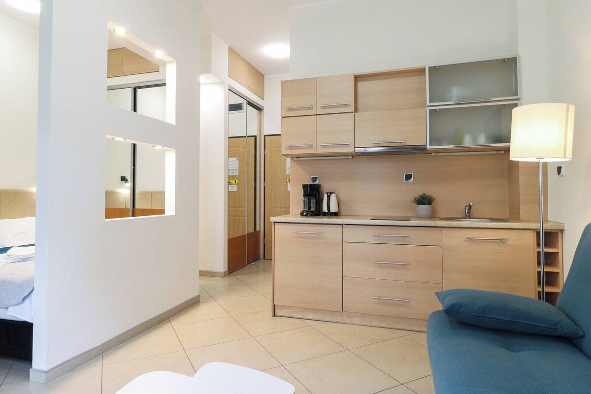 Suite estudio estándar, 1 cama Queen size y sofá cama | Cocineta privada | Refrigerador, microondas, parrilla de estufa y tostadora