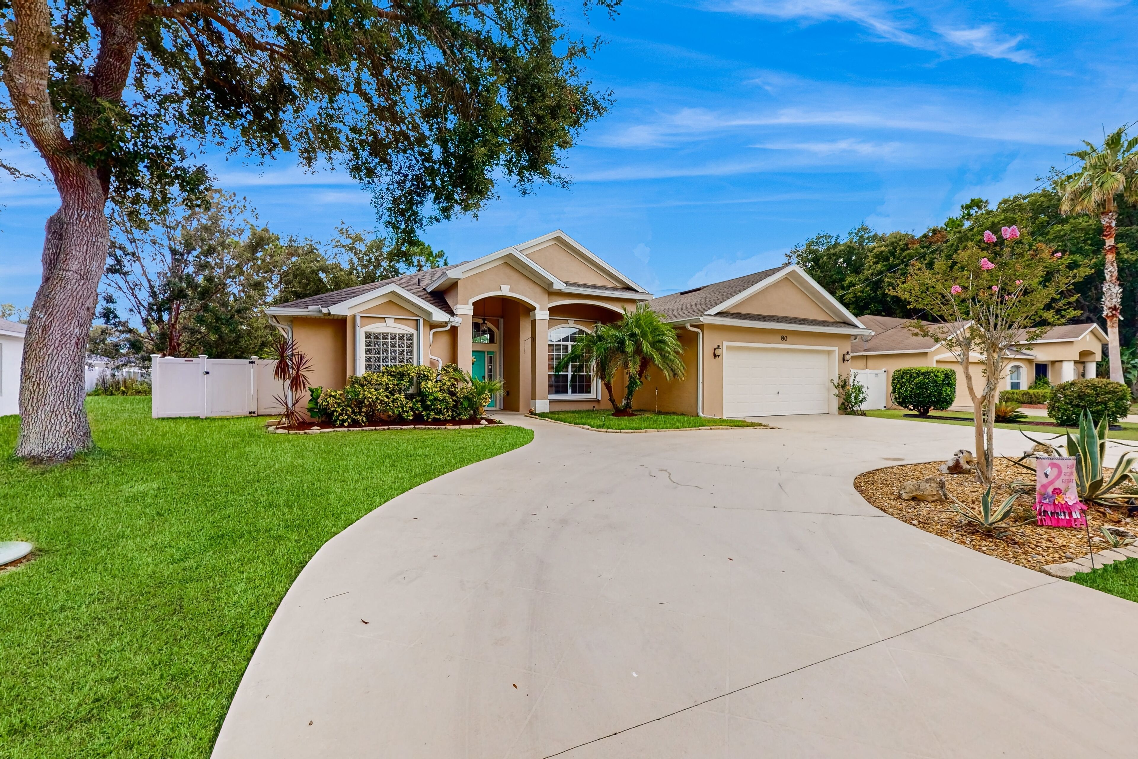 Spacious Home with Private Saltwater Pool and Pool Table