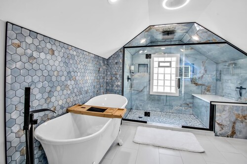 Kenmore Luxy Loft