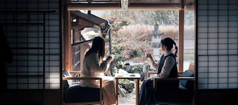 Tetsu-juro (former Ogunis ) , Himeji Castles back parlor-like"400-year-old inn"