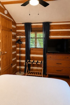 1 quarto, Wi-Fi de cortesia, roupa de cama