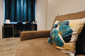 Deluxe Triple Room | Hypo-allergenic bedding, down comforters, memory foam beds, free minibar - Vimini Corso Cavour City Center (Bari)