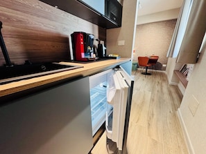 Luxury Room | Mini-refrigerator - Vimini Corso Cavour City Center (Bari)