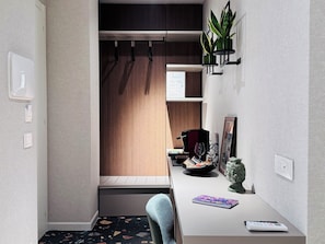 Business Room | Hypo-allergenic bedding, down comforters, memory foam beds, free minibar - Vimini Corso Cavour City Center (Bari)