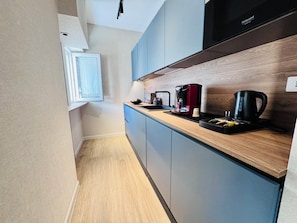 Luxury Room | Private kitchen | Espresso maker, coffee/tea maker, electric kettle - Vimini Corso Cavour City Center (Bari)