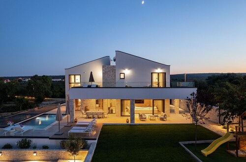 Villa Terra & Aria Dalmatica heated pool jacuzzi sauna
