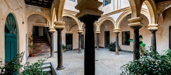 La Casa del Reloj 2 - Two Bedroom Apartment, Sleeps 4