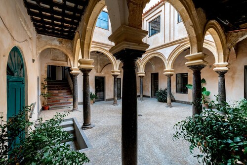 Pintor Juan Lara 5 - One Bedroom Apartment, Sleeps 5
