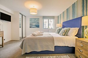 3 عدّة غرف نوم وواي فاي مجانًا وملاءات أسرّة