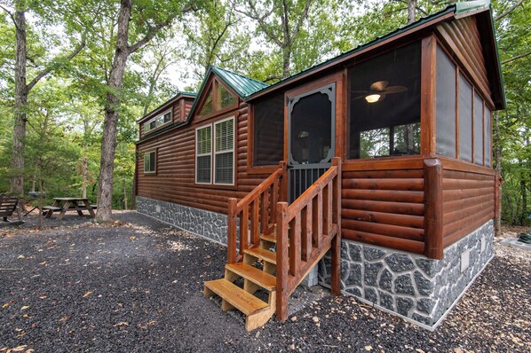 Exterior - The Timber Cabin (Marshall)