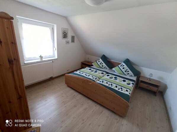 2 Schlafzimmer, Bügeleisen/Bügelbrett, WLAN, Bettwäsche