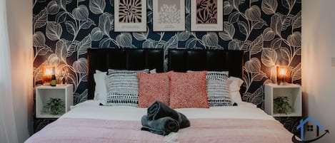 3 bedrooms, iron/ironing board, WiFi, bed sheets