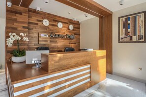 Reception - Boutique Hotel Aurora Sofia (Sofia)