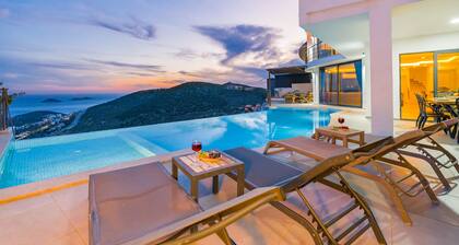 Lux Villa With Jacuzzi Inf Pool - All Rooms w AC