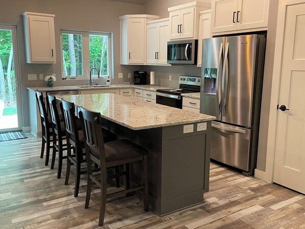 Fridge, microwave, oven, stovetop - 3 Neighboring Homes Sleep 48 -13 Bedrooms/16 Baths (Egg Harbor)