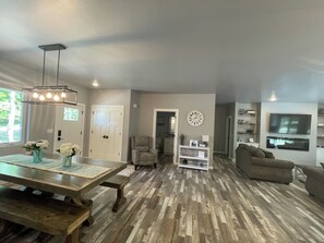 Interior - 3 Neighboring Homes Sleep 48 -13 Bedrooms/16 Baths (Egg Harbor)