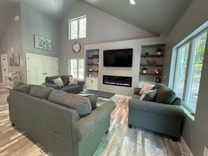 Smart TV, fireplace, foosball, table tennis