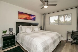 2 bedrooms, desk, iron/ironing board, travel cot