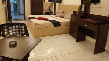 Exclusive Double Room | Free WiFi, bed sheets