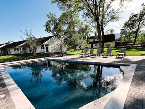 Piscine extérieure, piscine chauffée