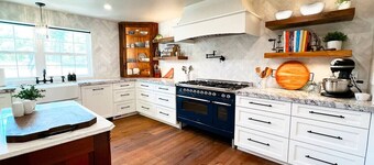 The Ranch House – Pool, Hot Tub & Fire Pit Retreat