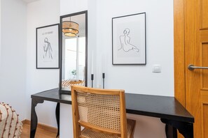 1 bedroom, down duvets, individually decorated, individually furnished - Solaga - Carreteria (Málaga)