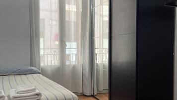 Habitación tradicional doble | Escritorio, espacio para trabajar con un portátil, wifi gratis