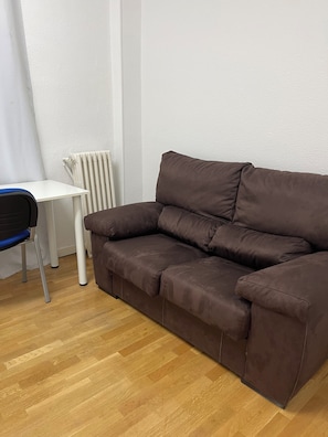 Chambre Double Tradition | 1 chambre, bureau, espace de travail pour ordinateur portable