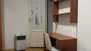 Habitación City doble | Escritorio, espacio para trabajar con un portátil, wifi gratis