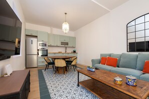 Interior - ChezmoiHomes Plaza Fortuny (Granada)