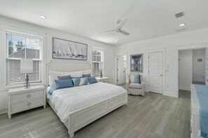 9 bedrooms, iron/ironing board, free WiFi, bed sheets - Seaspray: Pool! Sleeps 26! Beach access! (Destin)